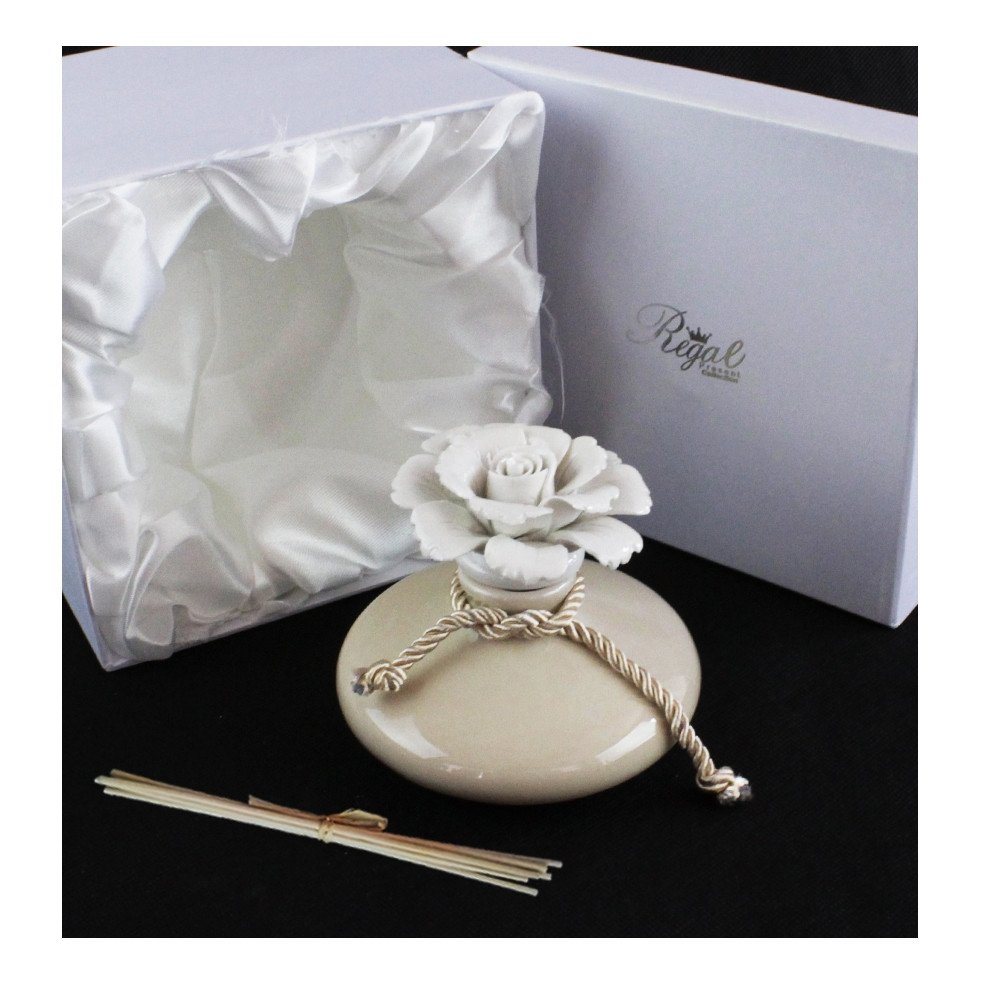 Bomboniera Profumatore Beige Tondo in ceramica con Fiore Bianco Diffusore per Ambienti