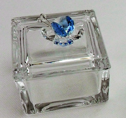 Scatola portagioie con farfalla in cristallo vari colori_Azzurro_Grande 6.5x7x7cm