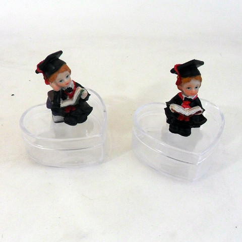 Scatoline con soggetti per laurea in resina