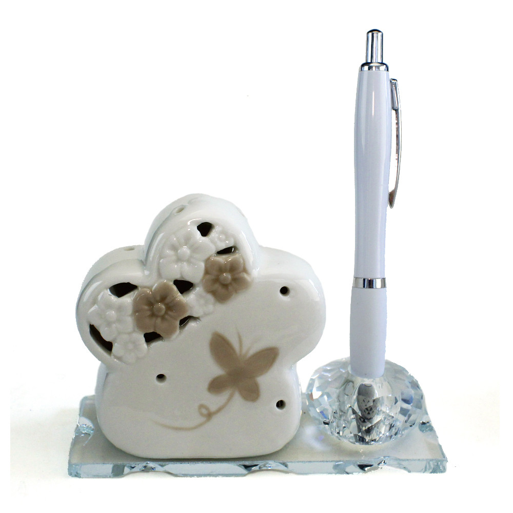 Libro firme a guestbook e penne per il matrimonio