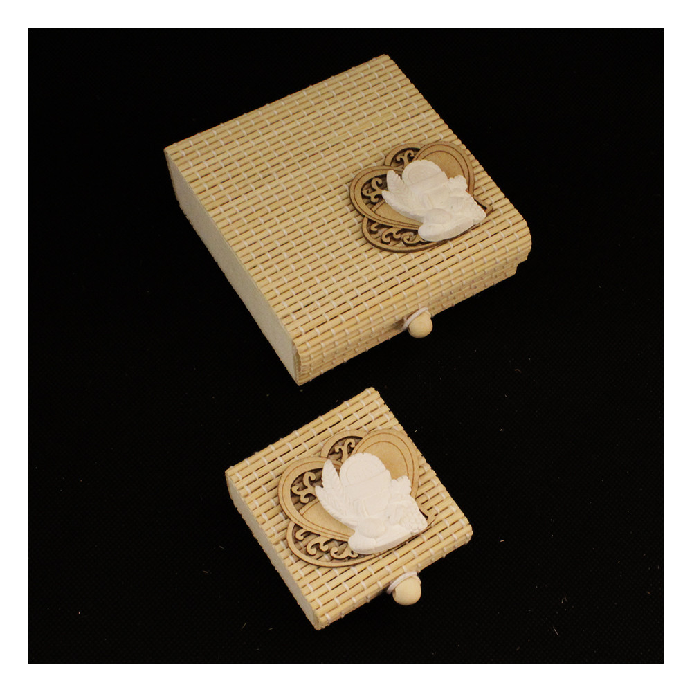 Scatolina per confetti in bambù con Cuore in Legno e Gessetto Calice Prima Comunione Confettata_10x10x4 cm