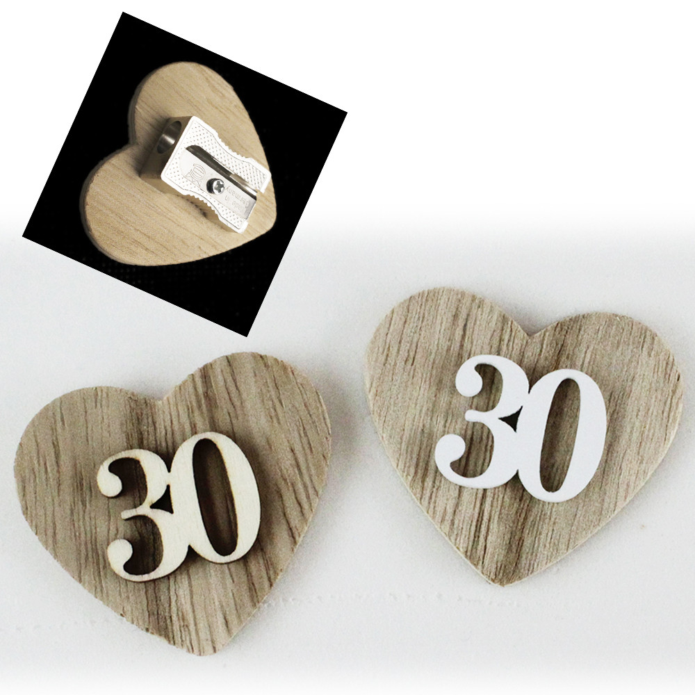 DLM - Temperamatite Cuore in legno 30 Trentesimo Compleanno Anniversario di  Nozze Confettata Segnaposto Temperino