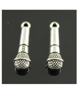 Ciondolo Ciondoli Charm Charms Microfono Musica Cantante Laurea Scienze della Comunicazione Confettata Fai da Te