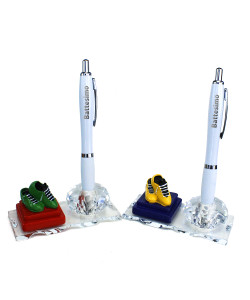 PortaPenne in Vetro e Cristallo Football Calciatore Calcio Scarpette Battesimo Penna Scrivania 