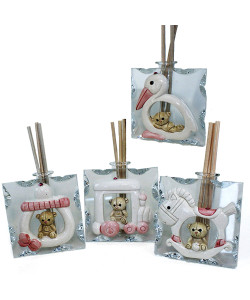 Profumatore in Vetro e Resina con Orso Orsetto Rosa Cicogna Trenino Ciuccio Cavalluccio Nascita Bimba Battesimo Diffusore Profumo